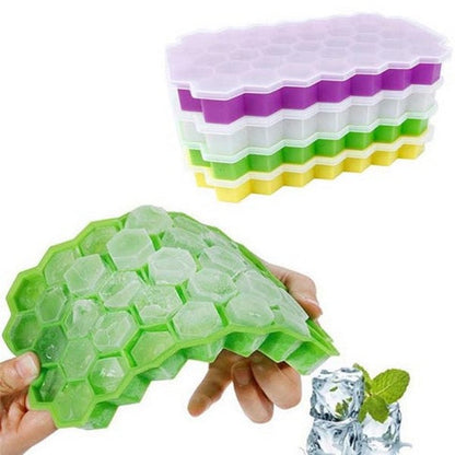 Honeycomb-Shaped Ice Tray With Lid